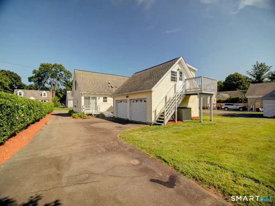 6 Mettler Street, Woodbridge, CT 06525 - #3