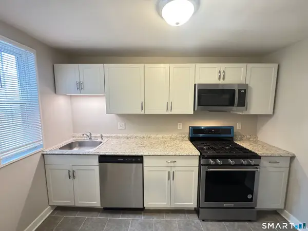 79 Mencel Circle #B, Bridgeport, CT 06610