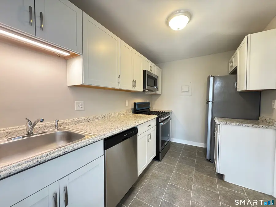 79 Mencel Circle #B, Bridgeport, CT 06610 - #2