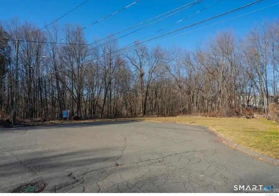 180 Brookline Avenue, Bloomfield, CT 06002 - #3