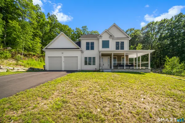 2 Rock Ridge Road, Manchester, CT 06040