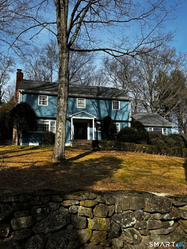 40 Pequot Trail, Westport, CT 06880