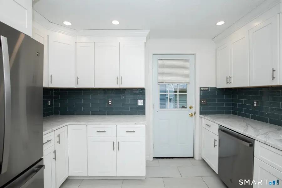 7 Raynham Road, East Haven, CT 06512 - #3