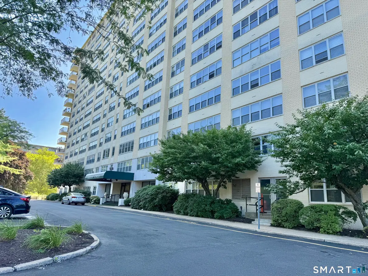 2625 Park Avenue #3B, Bridgeport, CT 06604 - #1