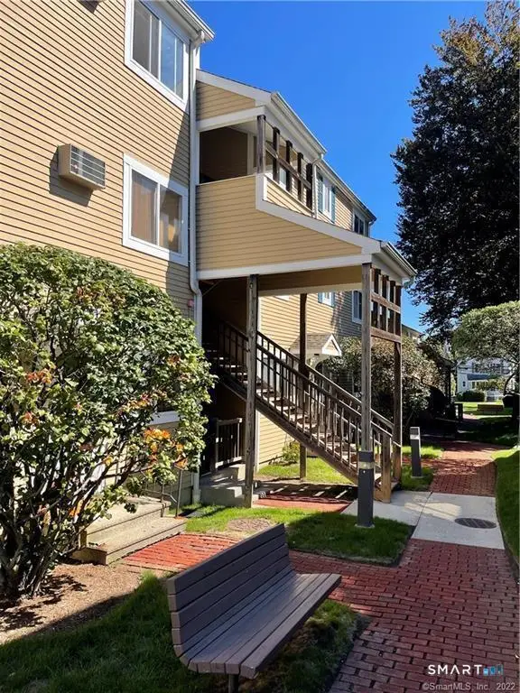 135 Flax Hill Road #10, Norwalk, CT 06854