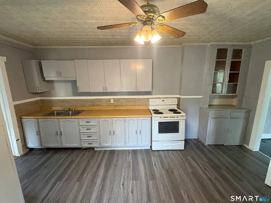 17 Hawthorne Terrace, Torrington, CT 06790 - #2