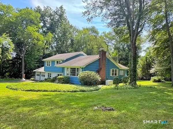 4 Austin Dr Extension, Easton, CT 06612