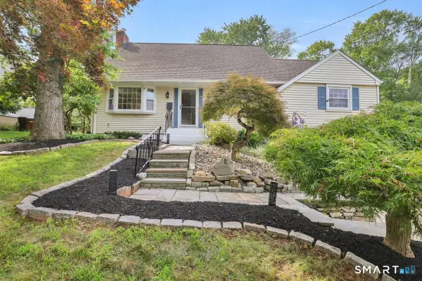 117 Hyde Road, West Hartford, CT 06117