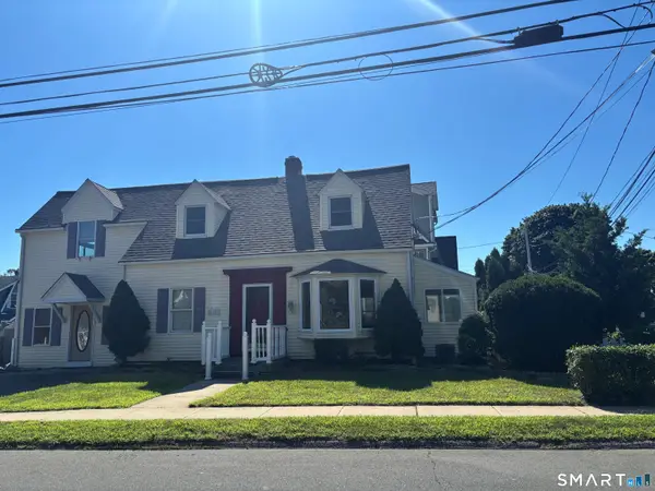 105 Welchs Point Road, Milford, CT 06460