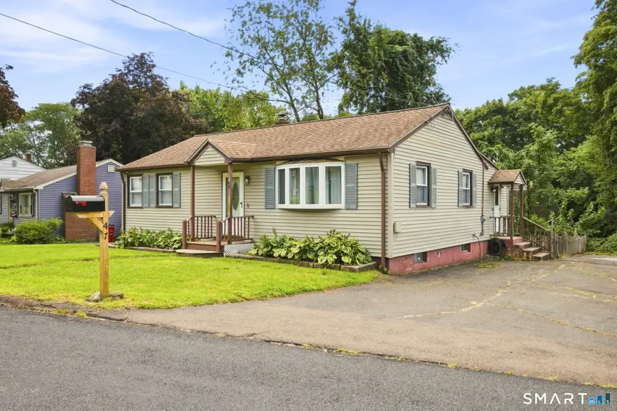 47 Victoria Drive, Meriden, CT 06450 - #3