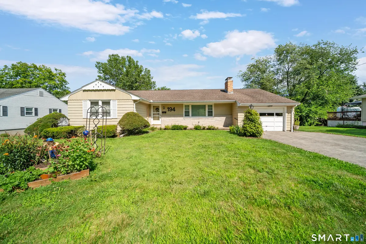 194 Cedar Street, Wethersfield, CT 06109 - #1