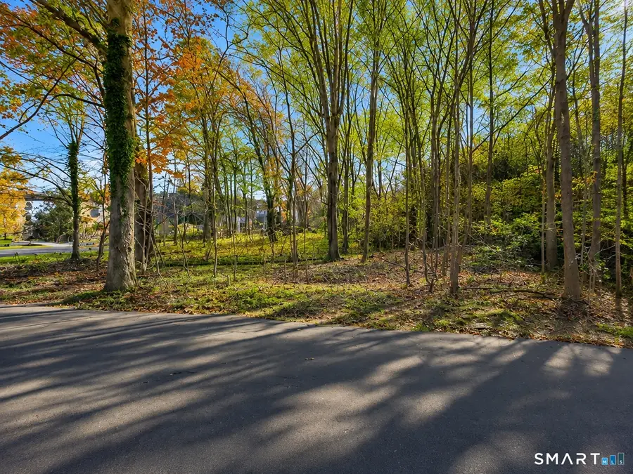 1 Edge Hill Lane, Westport, CT 06880 - #2