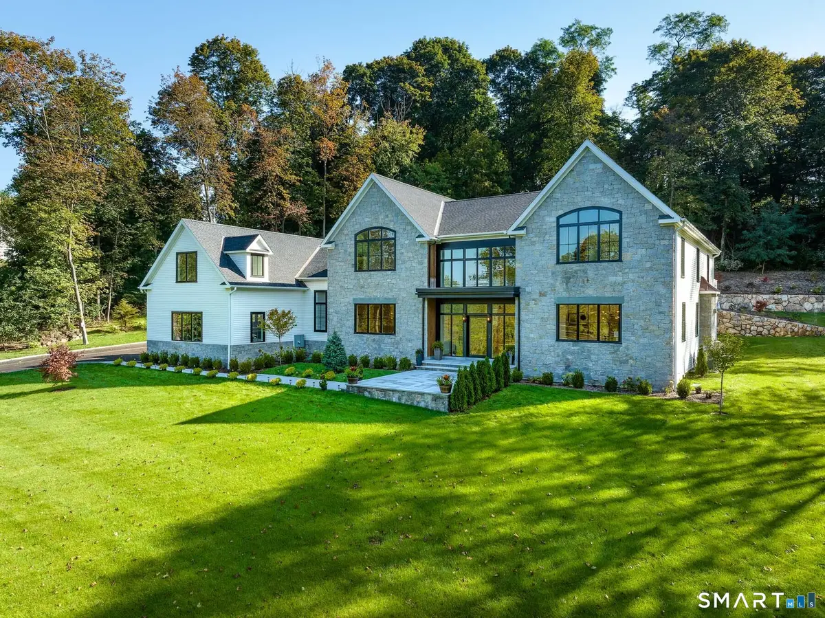 460 Middlesex Road, Darien, CT 06820 - #1