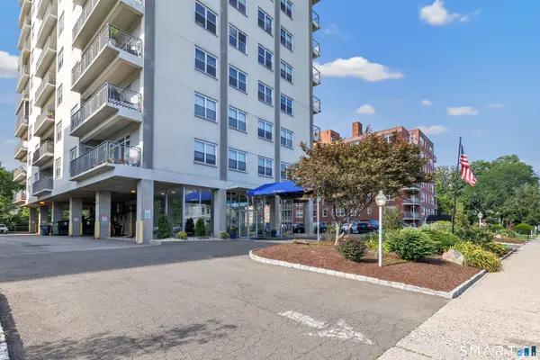 2370 North Avenue #8D, Bridgeport, CT 06604