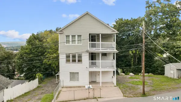 65 Drake Street, Waterbury, CT 06704
