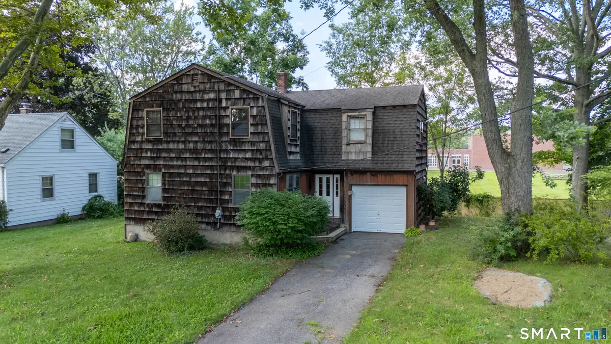 250 Pilgrim Road, Bridgeport, CT 06610 - #1