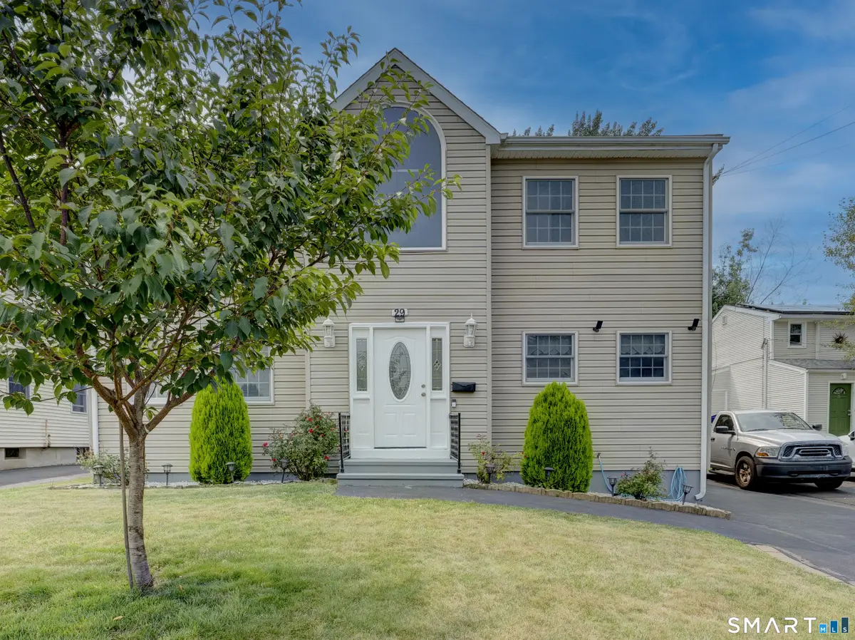 29 Fenwood Avenue, West Hartford, CT 06110 - #1
