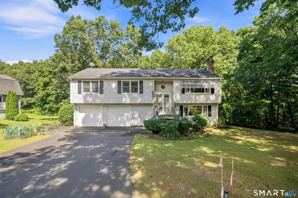 4 Woodland Hollow Street, Windsor Locks, CT 06096 - #1