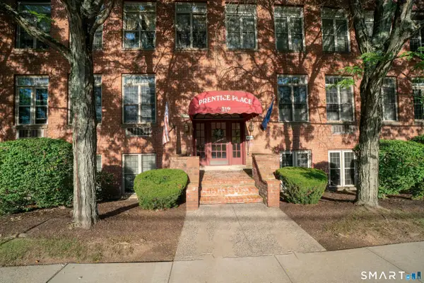 319 New Britain Road #126, Berlin, CT 06037
