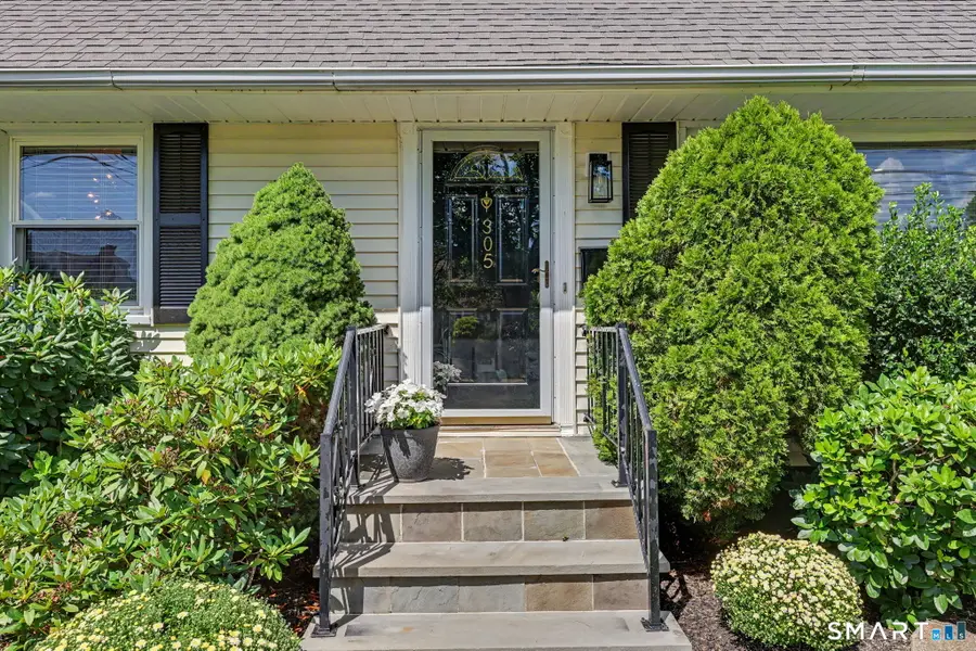 305 Meadowbrook Road, Stratford, CT 06614 - #2