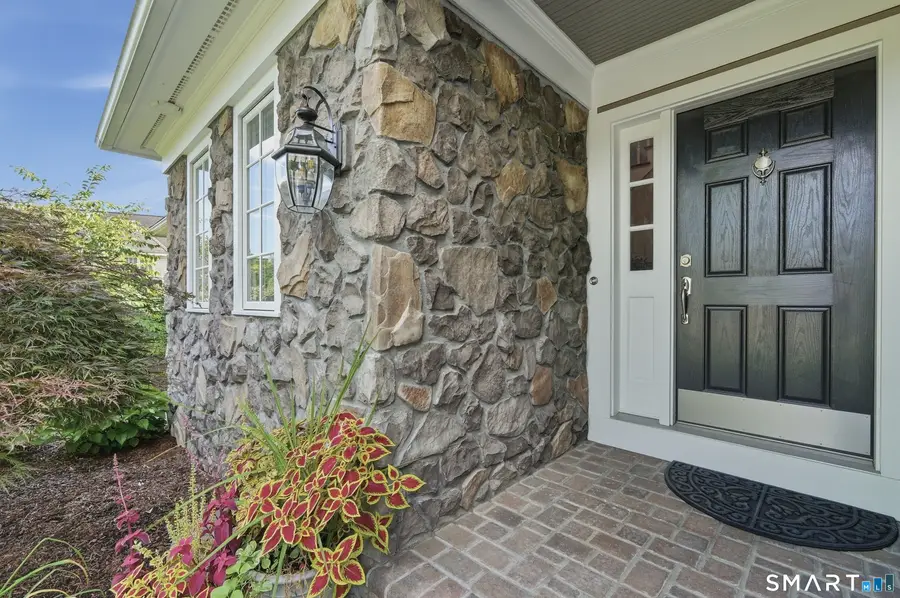29 Cambridge Court, Middlebury, CT 06762 - #3