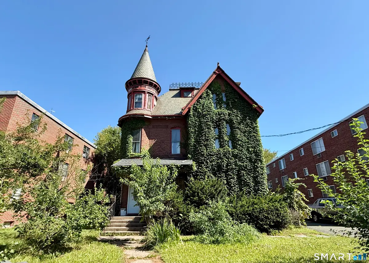 182 Collins Street, Hartford, CT 06105 - #1