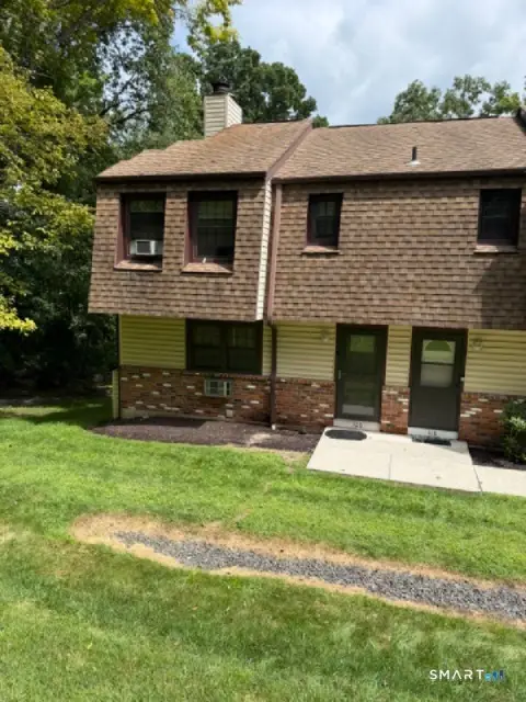 120 Homestead Lane #120, Brookfield, CT 06804