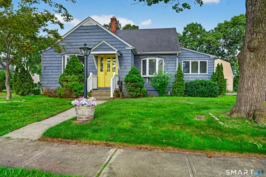 8 Sailors Lane, Milford, CT 06460 - #2