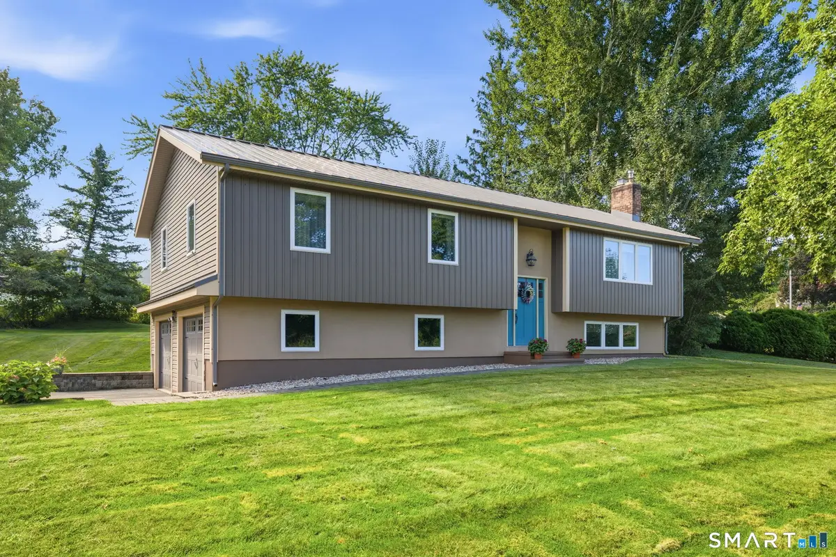 31 Circlewood Drive, Berlin, CT 06037 - #1