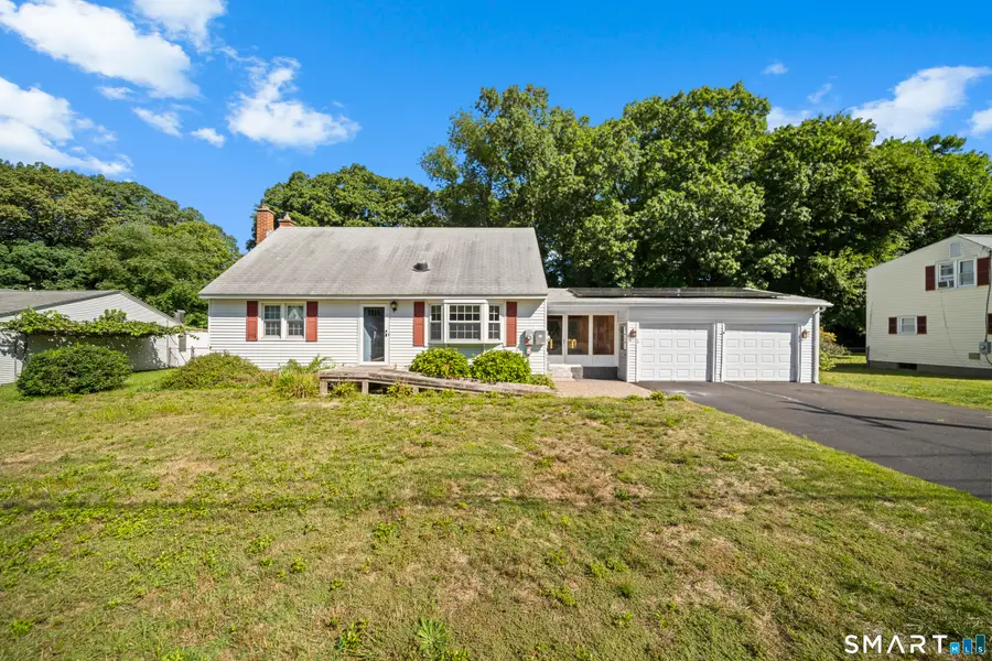 17 Queen Street, Enfield, CT 06082 - #2