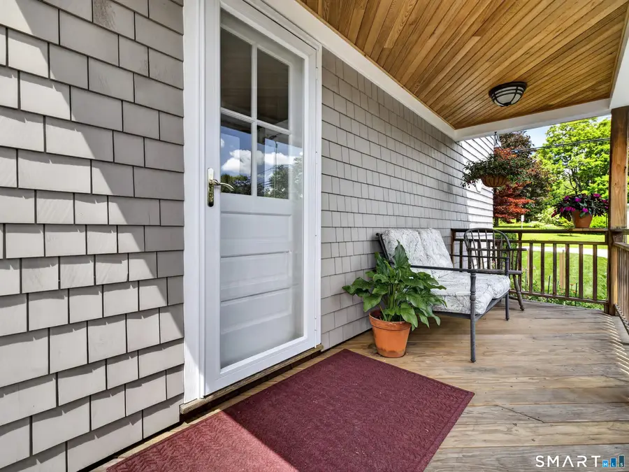 16 Quaker Lane, Quaker Hill, CT 06375 - #3
