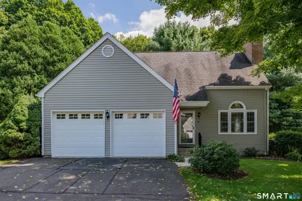 25 Woodbury Hill #25, Woodbury, CT 06798