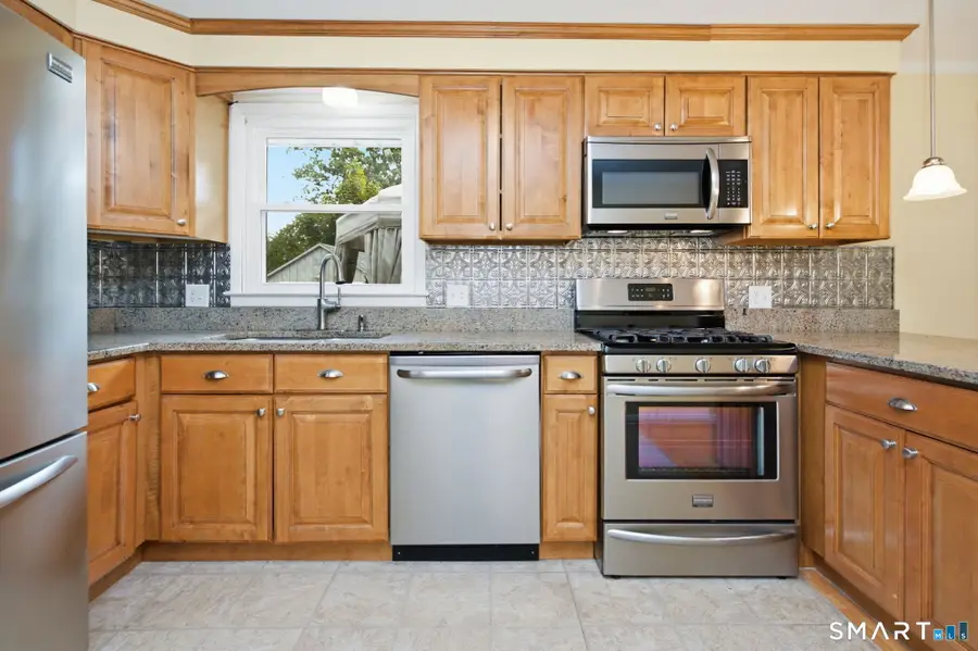 74 Live Oaks Road, Milford, CT 06460 - #3