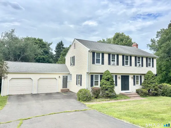 27 Wyneding Hill Road, Manchester, CT 06040