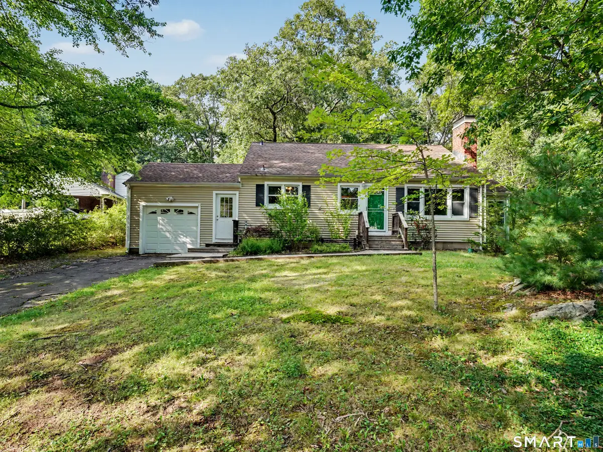 17 North Forest Circle, West Haven, CT 06516 - #1