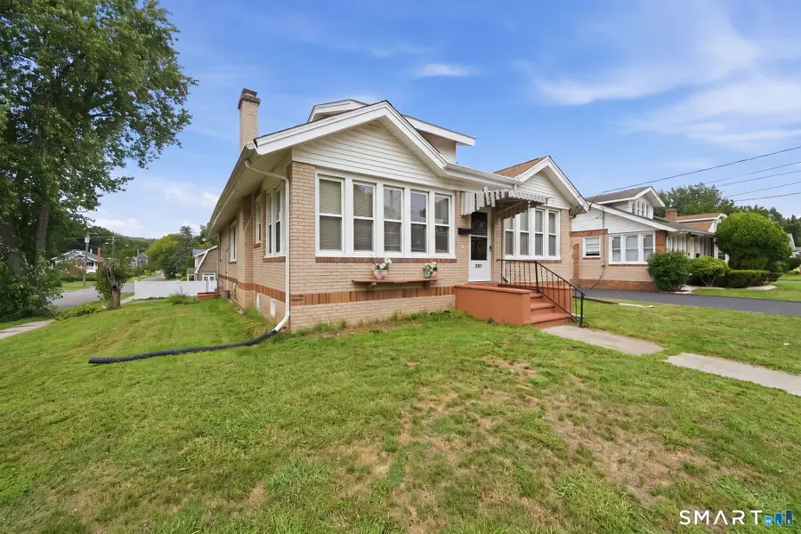 201 Francis Street, New Britain, CT 06053 - #2