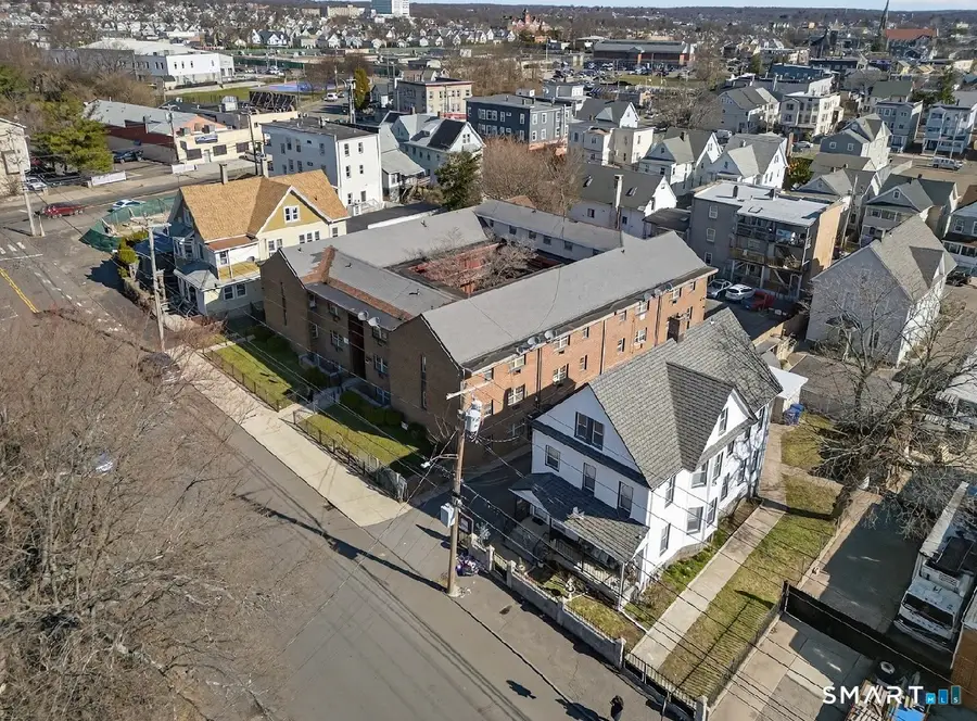 240 Oak Street, Bridgeport, CT 06604 - #2