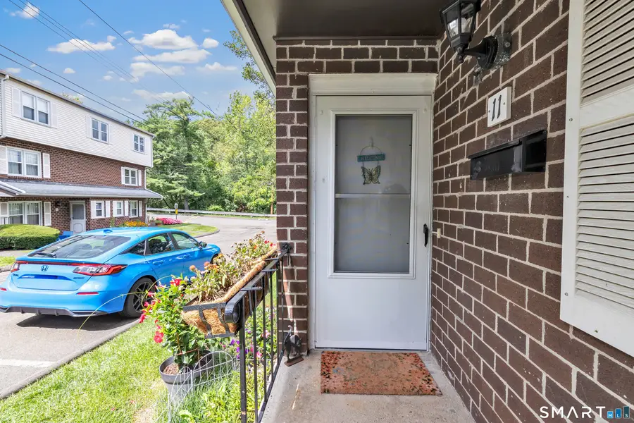 11 Savin Park #11, West Haven, CT 06516 - #3