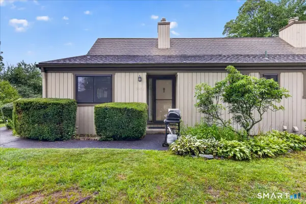 393 Ottawa Lane #B, Stratford, CT 06614
