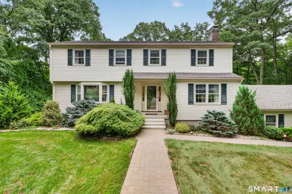 6 Hemlock Lane, Avon, CT 06001