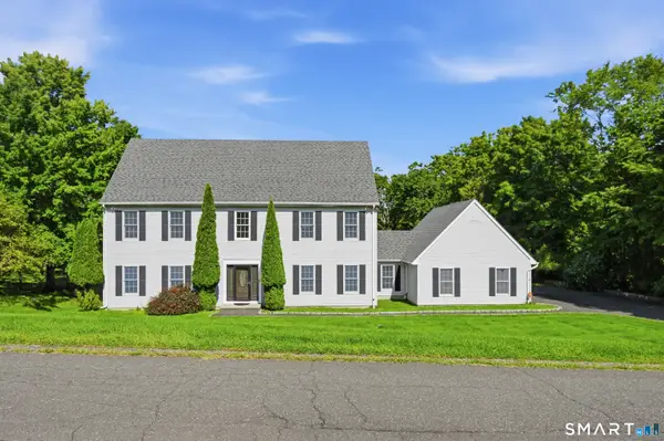 8 Douglas Drive, Danbury, CT 06811