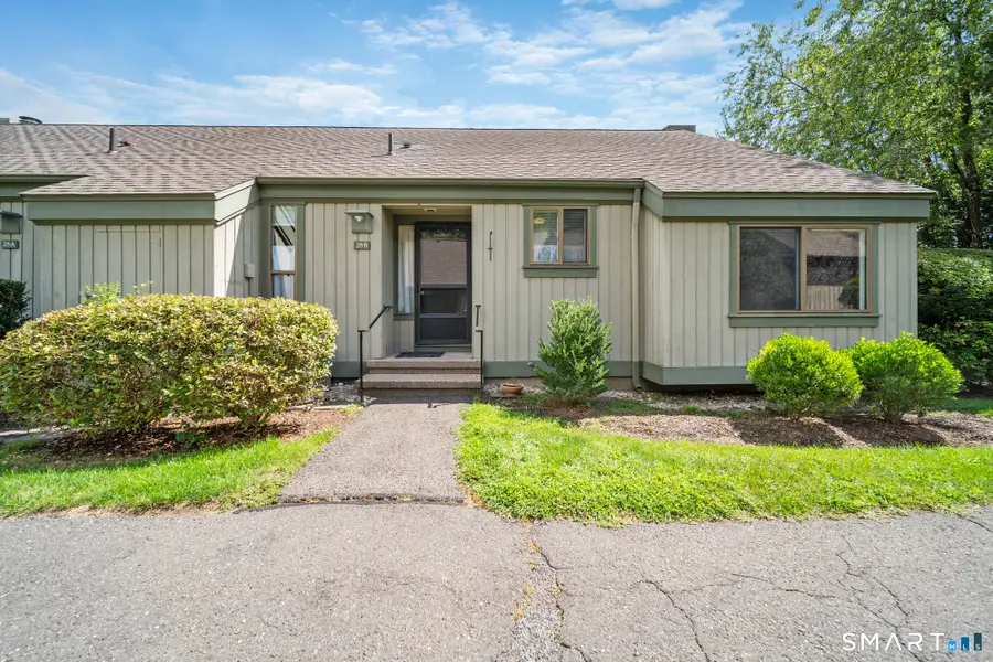 28 Heritage Circle #B, Southbury, CT 06488 - #2