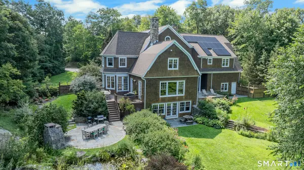 27 Walnut Lane, Weston, CT 06883