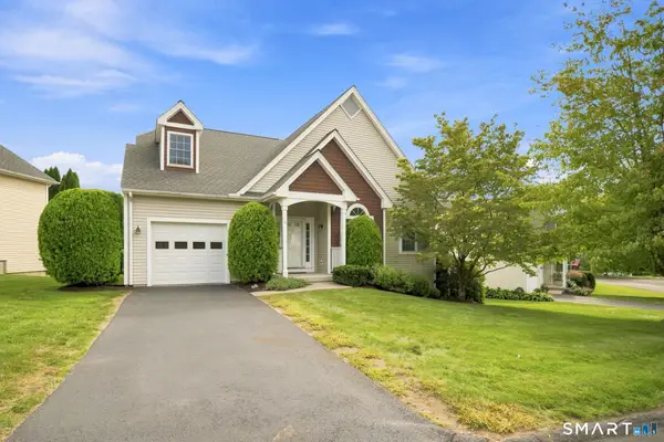 8 South Pond Road #8, Bloomfield, CT 06002