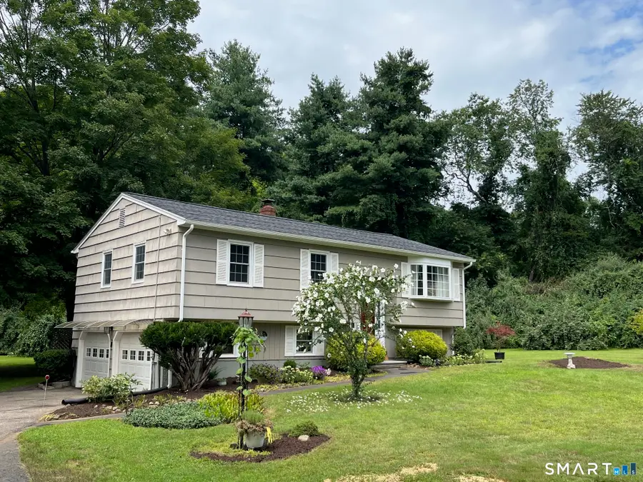 6 Cherry Heights Terrace, Newtown, CT 06482 - #2