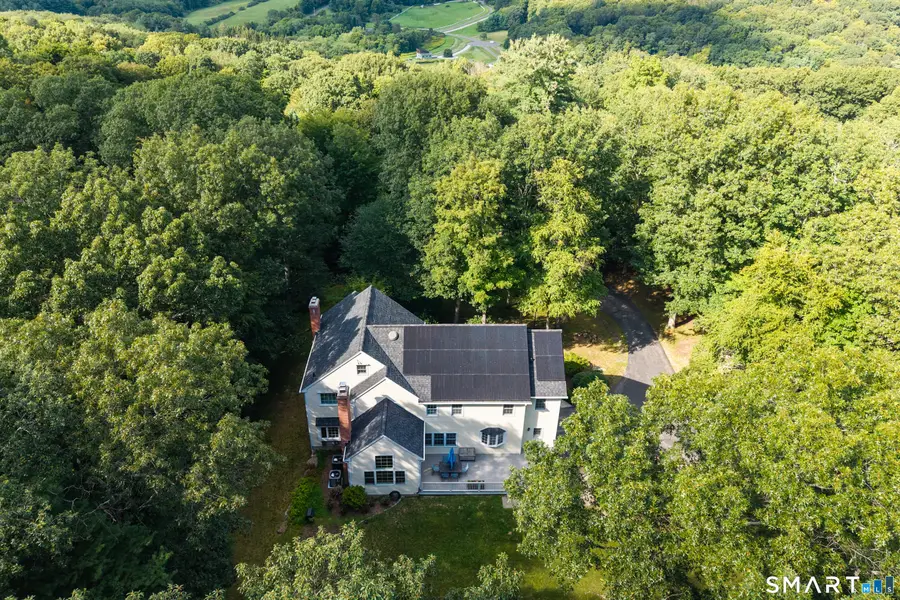 12 Carriage Hill Road, Woodbridge, CT 06525 - #3