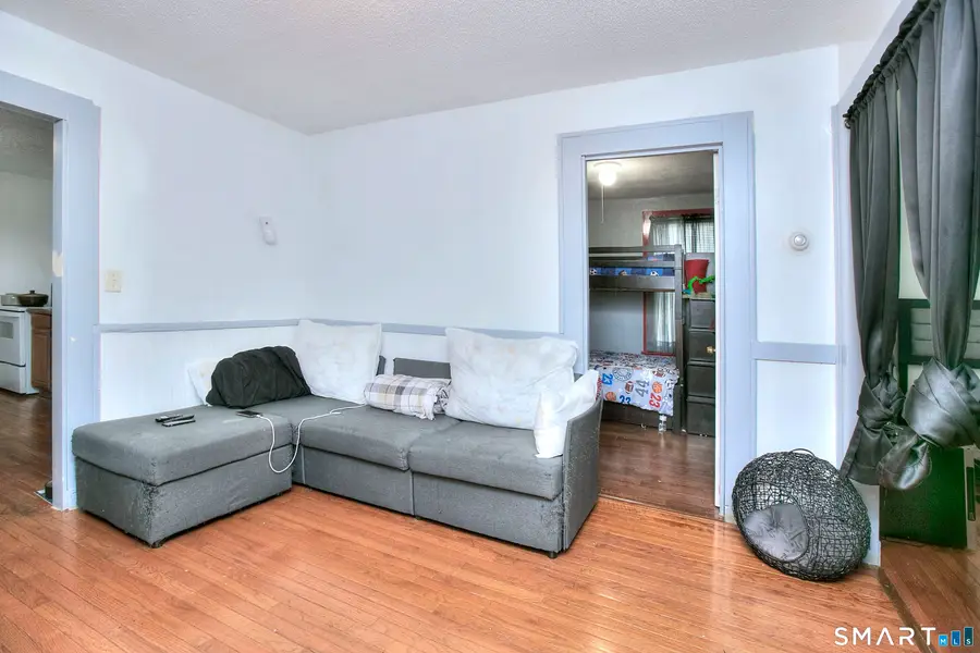 26 Saltonstall Avenue, New Haven, CT 06513 - #3