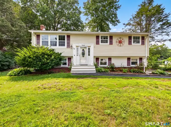 14 Brookside Lane, Groton, CT 06340