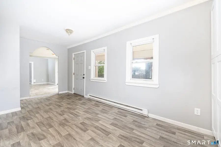 14 Blackhall Street, New London, CT 06320 - #3