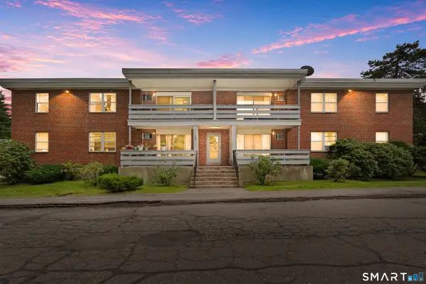 104 Oakwood Avenue #B7, West Hartford, CT 06119